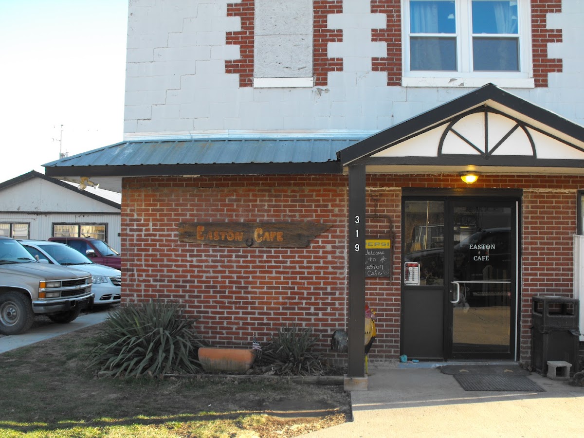 Banner Easton Cafe Llc 03